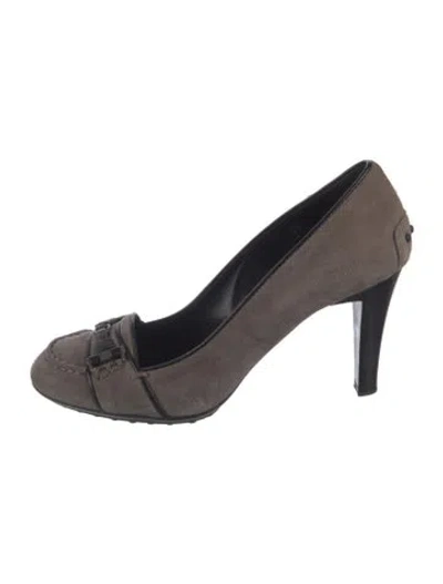 Pre-owned Tod's Suede Pumps In Grey