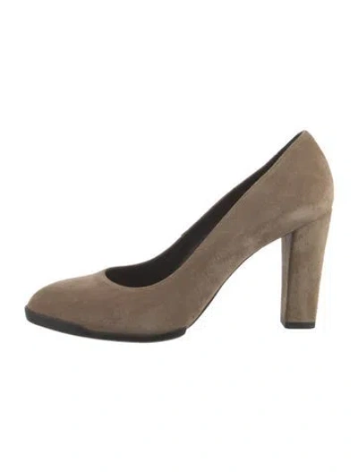 Pre-owned Tod's Suede Pumps In Neutral