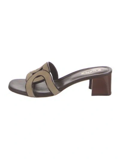 Pre-owned Tod's Suede Slides In Brown