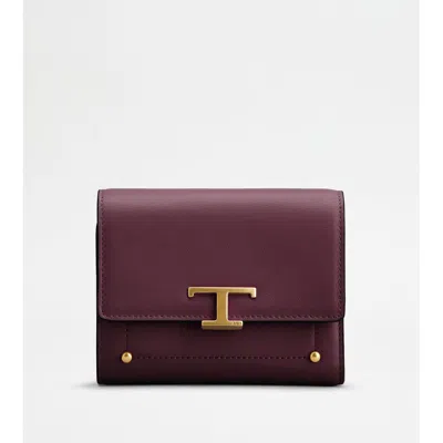 Tod's T Timeless Wallet In Leather In Purple