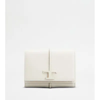 Tod's T Timeless Wallet In Leather In White