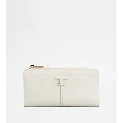 Tod's T Timeless Wallet In Leather In White