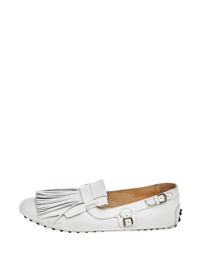 Pre-owned Tod's Tassel Leather Loafers In White