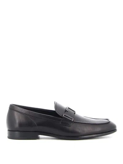 Tod's Timeless Leather Loafers In Black
