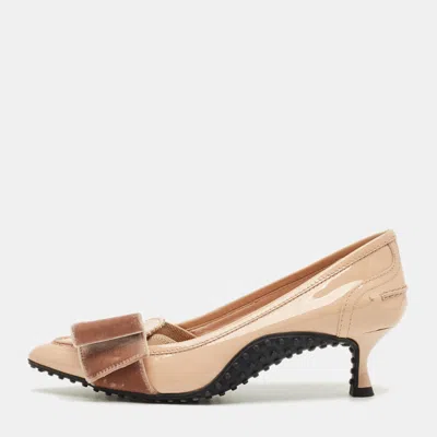 Tod's Beige Patent Leather Loafer Pumps In Neutral
