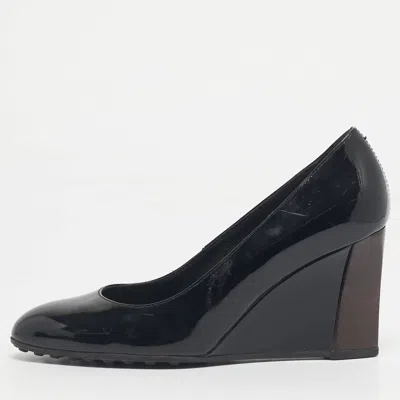 Tod's Black Patent Leather Round Toe Wedge Pumps