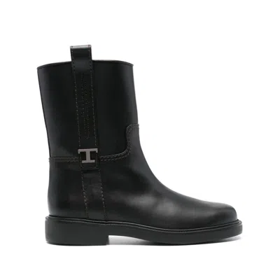 Tod's Boots In B999