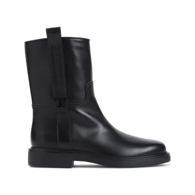 Tod's Boots In Black