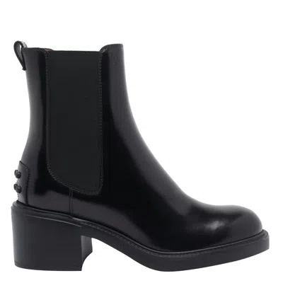 Tod's Boots In Black