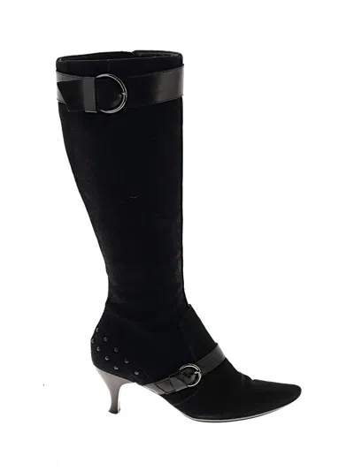 Pre-owned Tod's Boots In Black