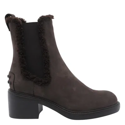 Tod's Boots In Multi