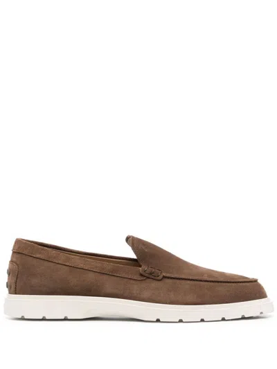 Tod's Chunky Rubber Sole Round Toe Loafers In Brown