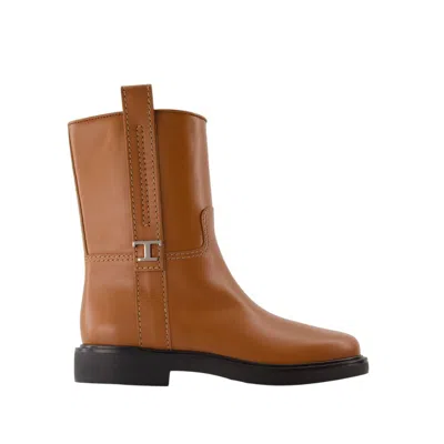 Tod's Calf Leather Boots In Brown