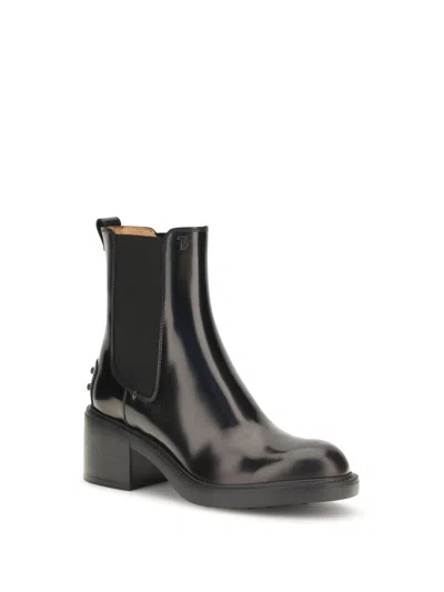 Tod's Calf Leather Chelsea Boot In Black