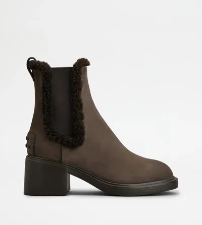TOD'S TOD'S "CHELSEA" ANKLE BOOTS