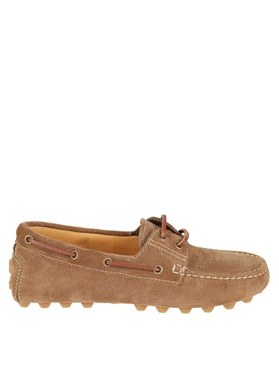 Tod's Classic Moccasin Flat Shoes In Brown