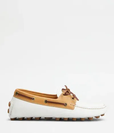 Tod's Flat Shoes In Bianco/marrone