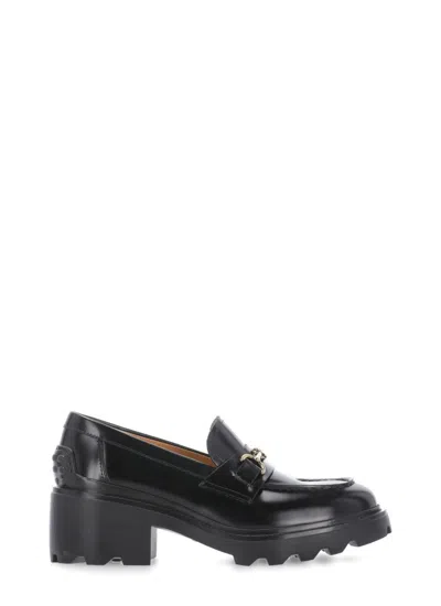 Tod's Logo Plauqe Slip-on Loafers In Black