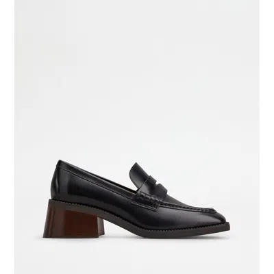 Tod's Heeled Loafers In Leather In Black