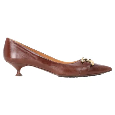 Tod's Kate Chain-embellished Kitten Heel Pumps In Brown Leather