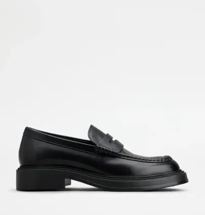 Tod's Leather Moccasin In Black
