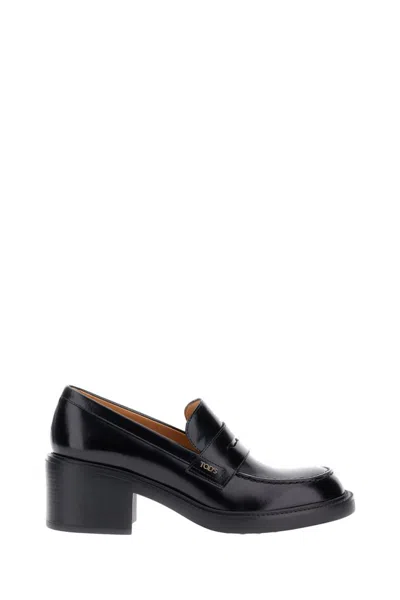 Tod's Leather Moccasin With Polished Finish In Black