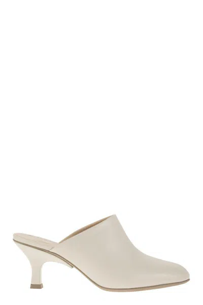 Tod's Leather Sabot In White