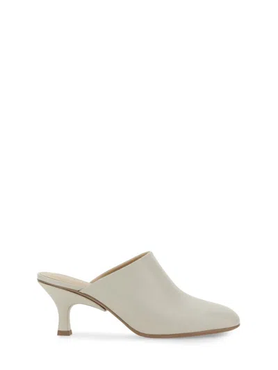 Tod's Leather Sandal In White