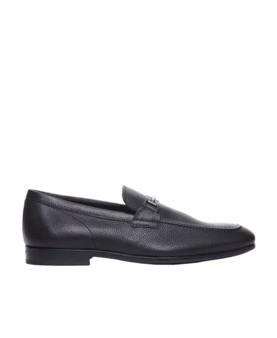 Tod's Logo Engraved Loafers In Black