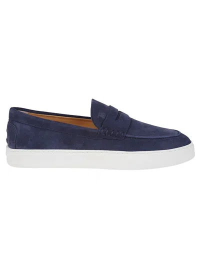 Tod's Low-profile Leather Moccasin Shoes With Rubber Sole In Black