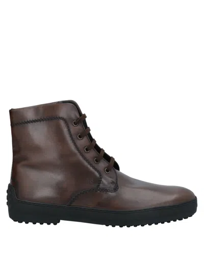 Tod's Ankle Boots In Brown