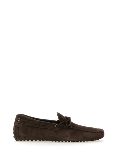 Tod's Men Leather Gommino Loafer In Brown