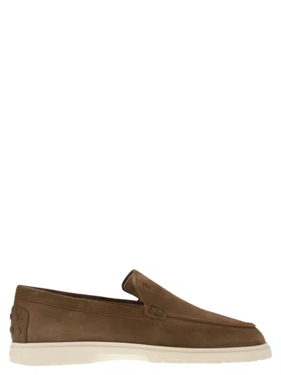 Tod's Men Suede Slipper Moccasin In Brown