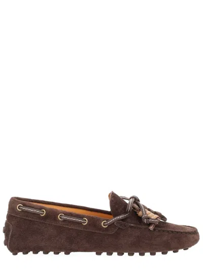 Tod's Mocassino Gommino In Pelle Scamosciata In Brown
