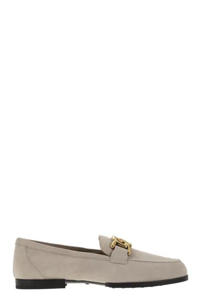 Tod's Moccasin In Nubuck With Metal Chain In Grey
