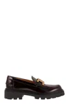 Tod's Moccasin With Chain In Burgundy