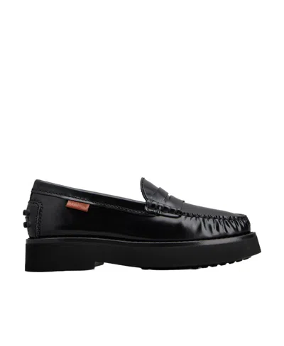 Tod's Penny-slot Round Toe Loafers In Black