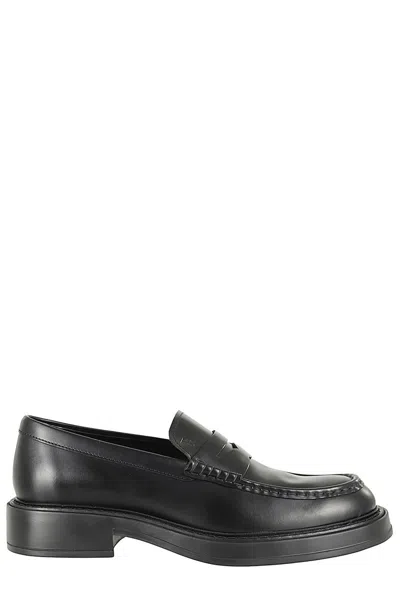 Tod's Round Toe Moccasins In Black