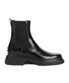 Tod's Round-toe Slip-on Boots In Black