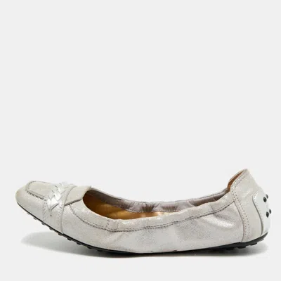 Tod's Size 37 Silver Leather And Shimmer Suede Braided Scrunch Ballet Flats