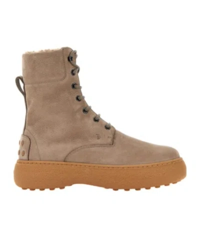 TOD'S TOD'S STUD EMBELLISHED LACE-UP BOOTS