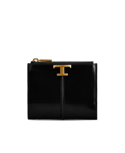 Tod's T-logo Plaque Bi-fold Wallet In Black