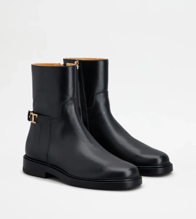 Tod's T Timeless Leather Ankle Boots In Black