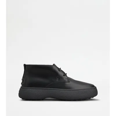 Tod's W. G. Heritage Desert Boots In Leather In Black