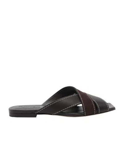 Tod's Flat Leather Sandals With Crossed Straps Shoes In Brown