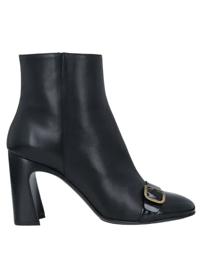 Tod's Ankle Boots In Black