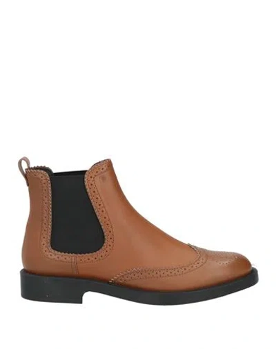 Tod's Woman Ankle Boots Brown Size 7.5 Leather, Textile Fibers