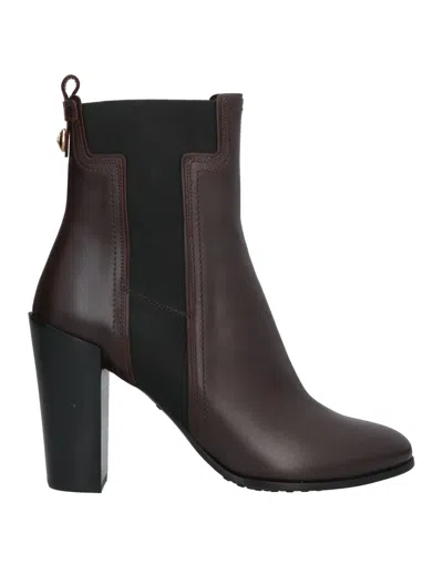 Tod's Ankle Boots In Brown