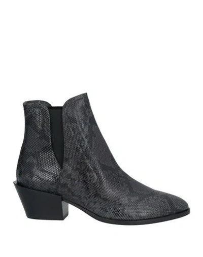 Tod's Woman Ankle Boots Navy Size 7 Soft Leather, Textile Fibers In Navy Blue
