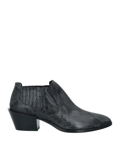 Tod's Ankle Boots In Blue
